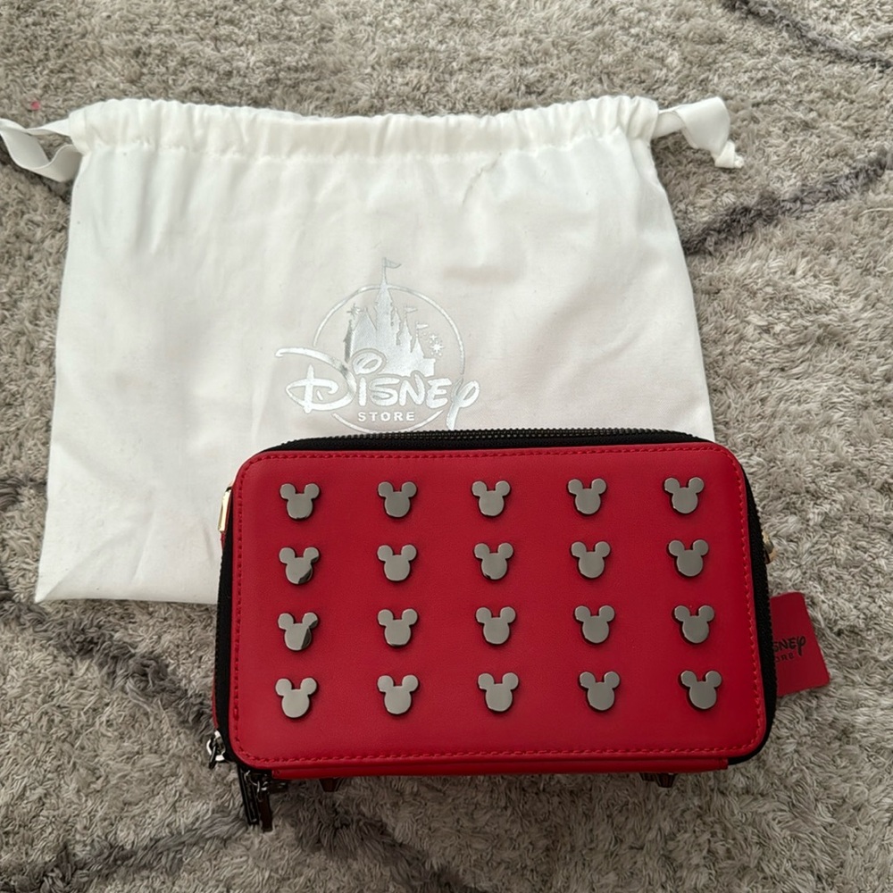 Structured mickey mouse purse from the Disney Store - NO STRAP